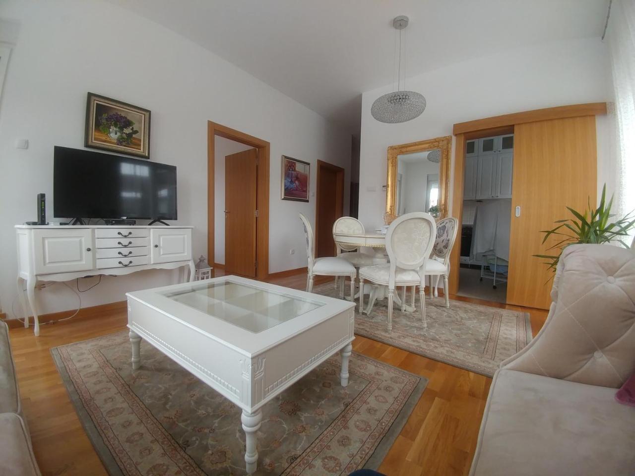 Jc10 Apartment 3 Bedroom, Free Parking, 73Sqm Novi Sad Exteriér fotografie